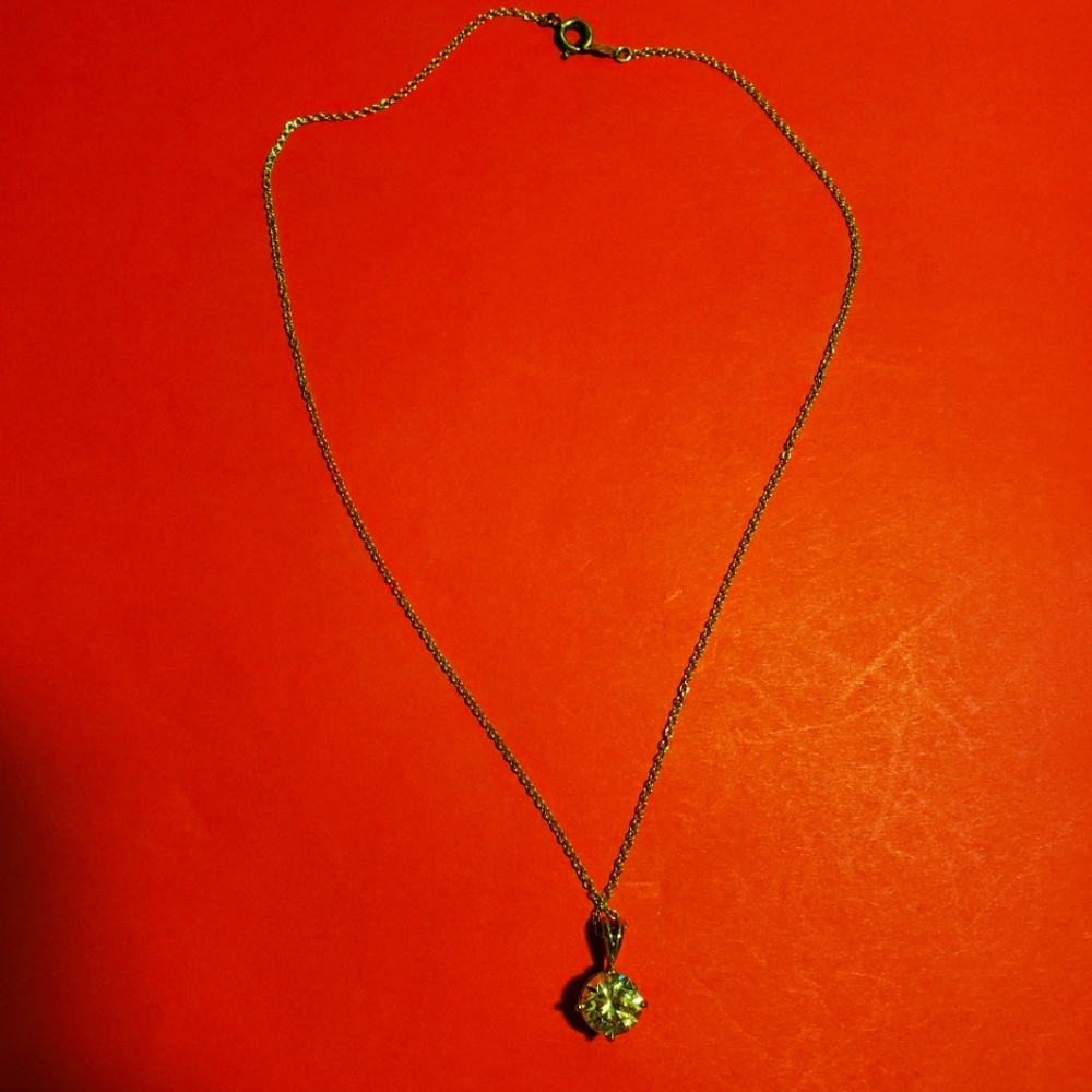 Vintage 2 CT Created Round cut Diamond Pendent on a 15 in 14 K Gold Neckless